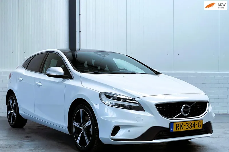 Volvo V40 (2017)