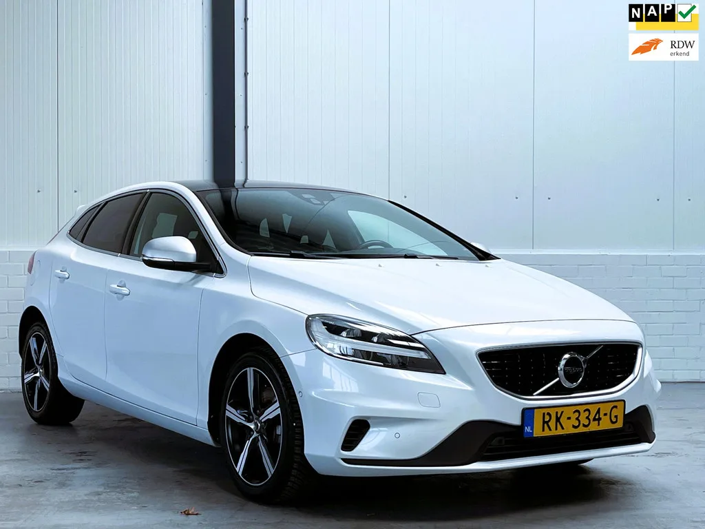 Volvo V40 (2017) — foto 1