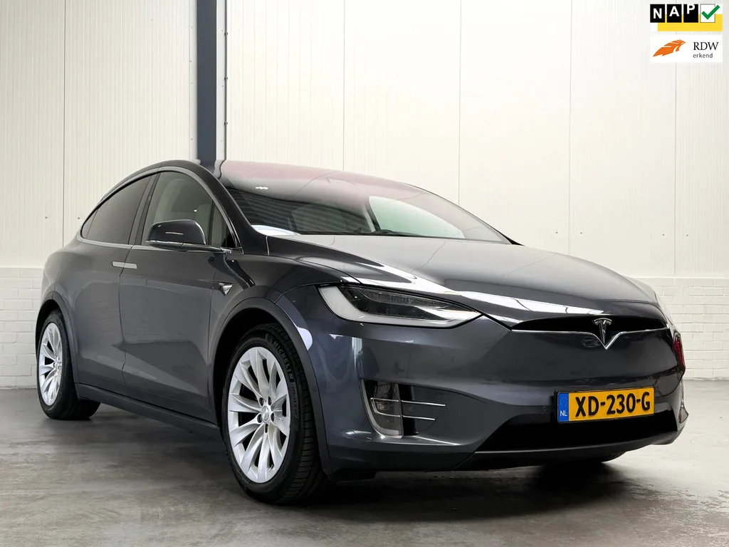 Tesla Model X (2018) — foto 1