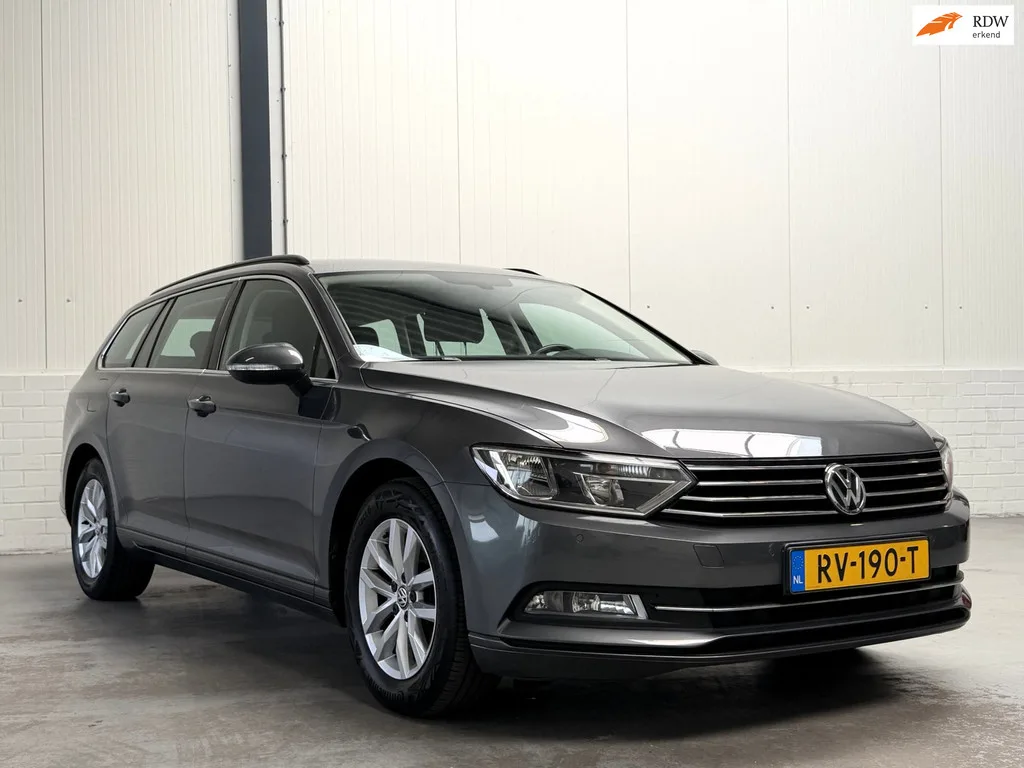 Volkswagen Passat (2017) — foto 1