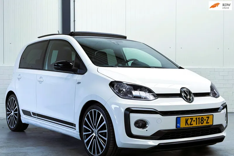 Volkswagen Up! (2017)