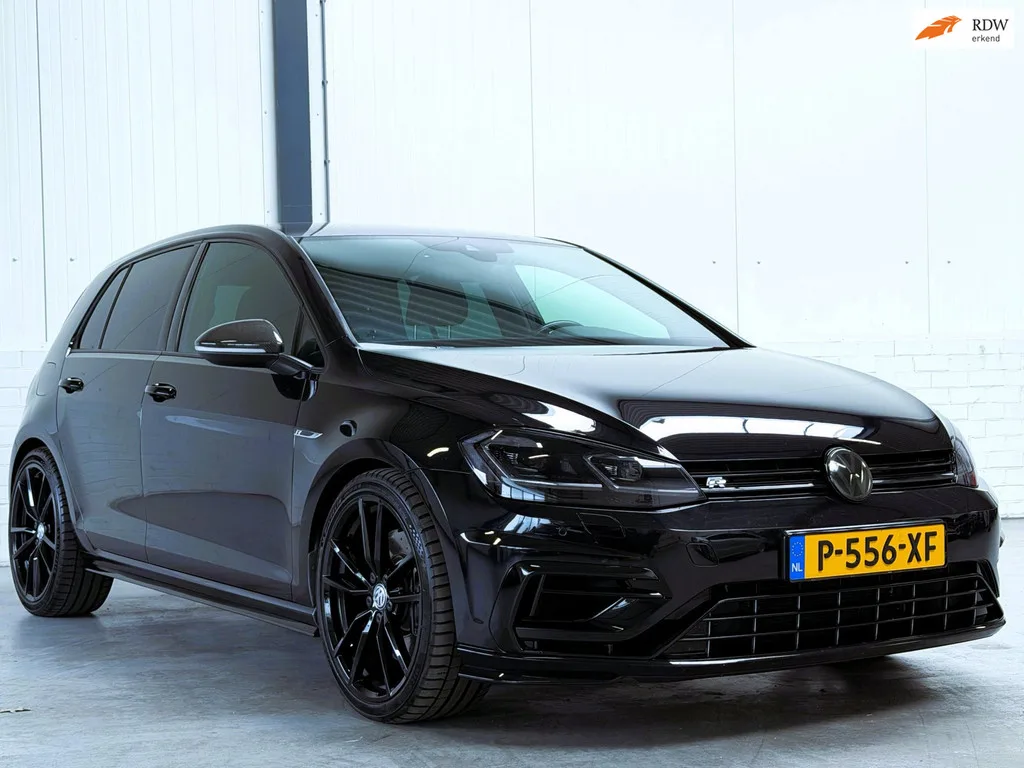 Volkswagen Golf (2018) — foto 1