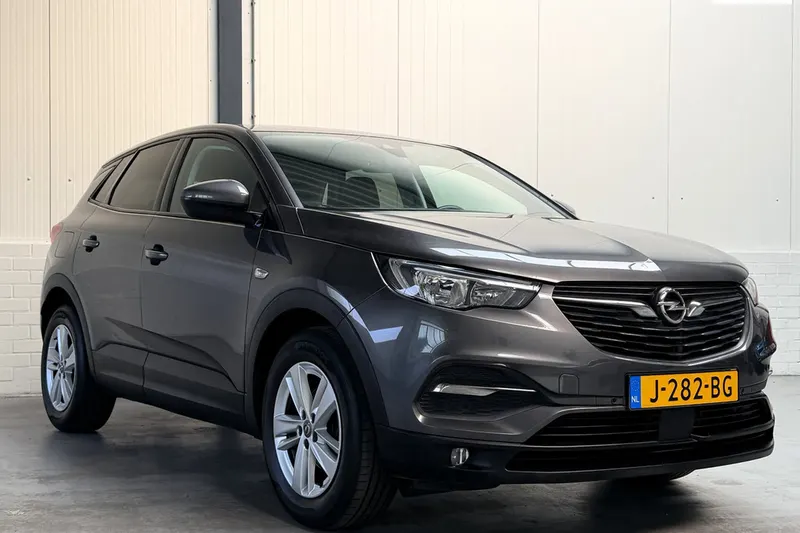 Opel Grandland X (2019)