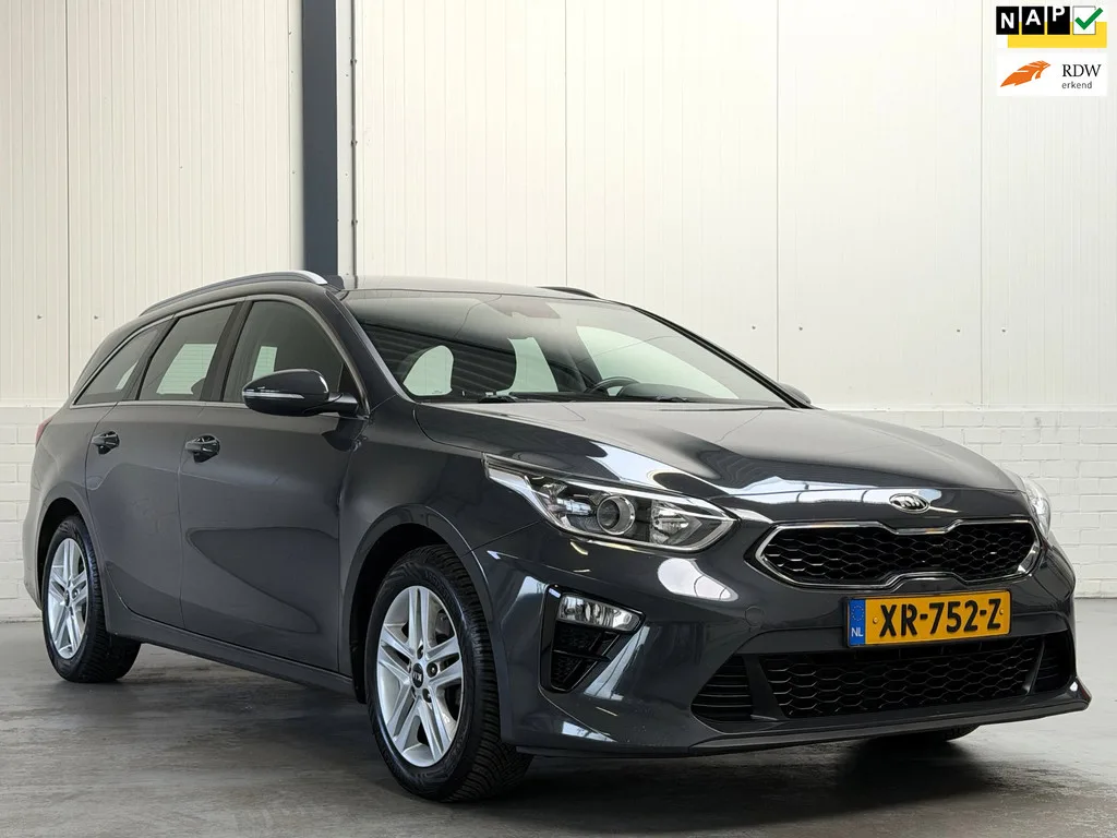 Kia Ceed Sportswagon (2019) — foto 1