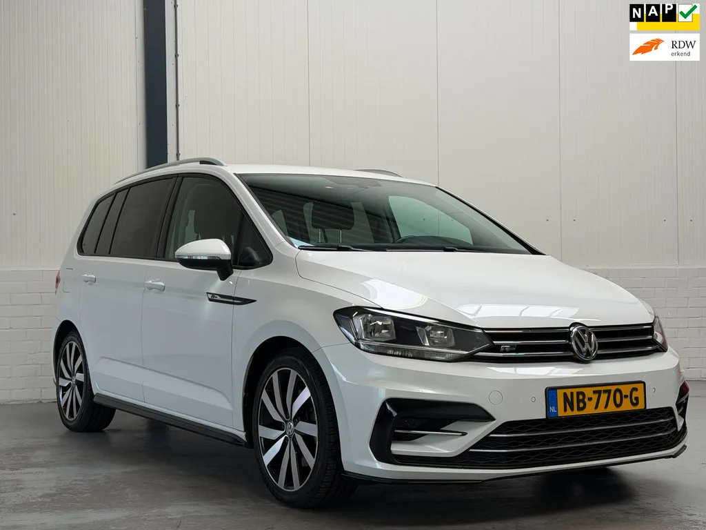 Volkswagen Touran (2017) — foto 1