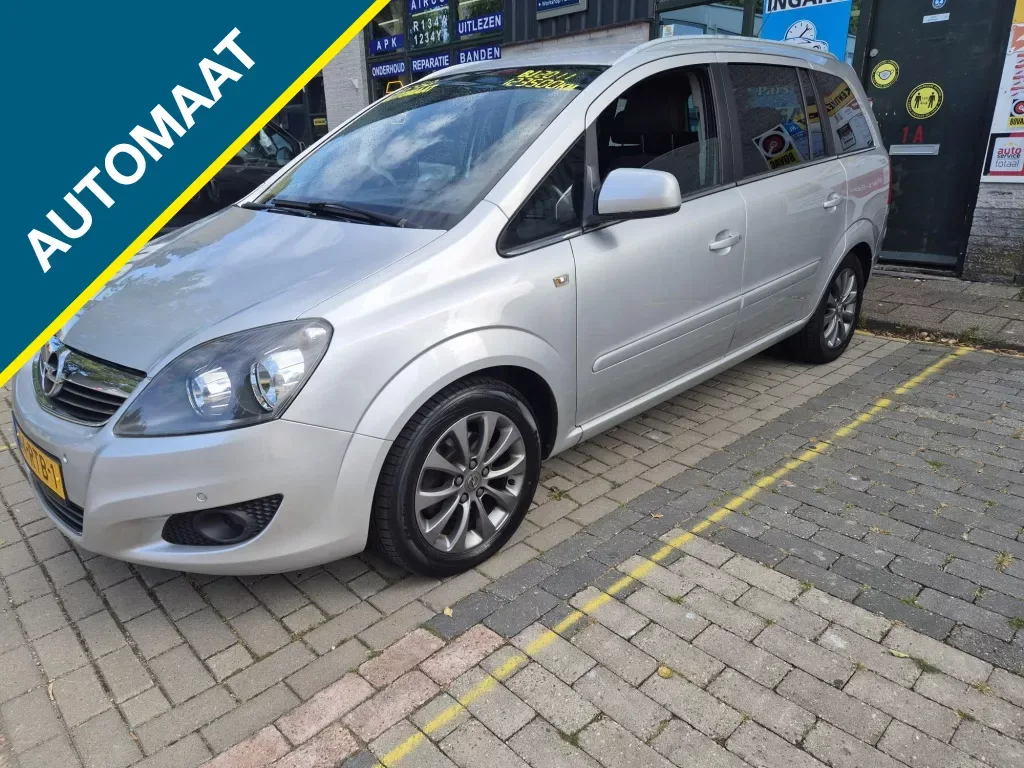 Opel Zafira (2011) — foto 1