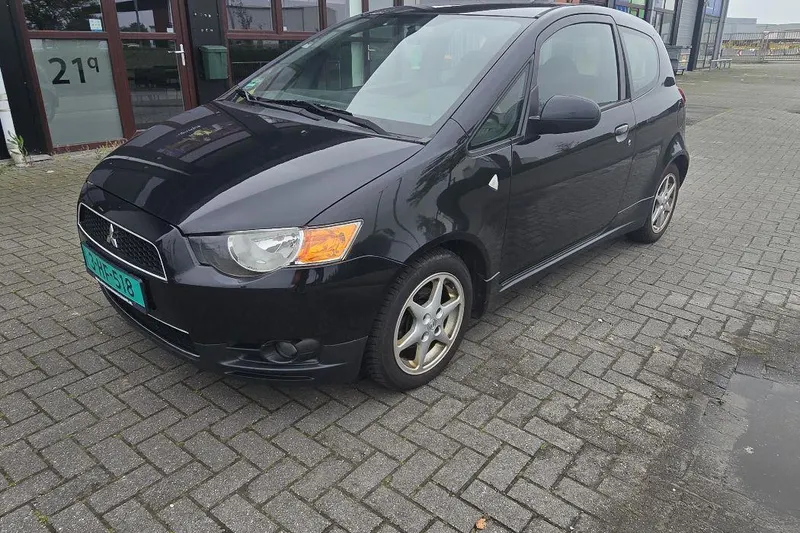 Mitsubishi Colt (2013)