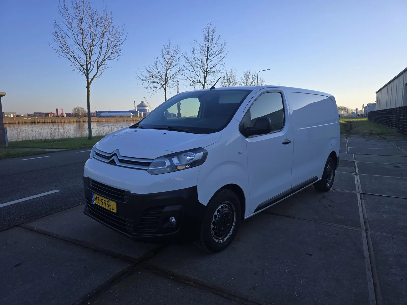 Citroën Jumpy (2016) — foto 1