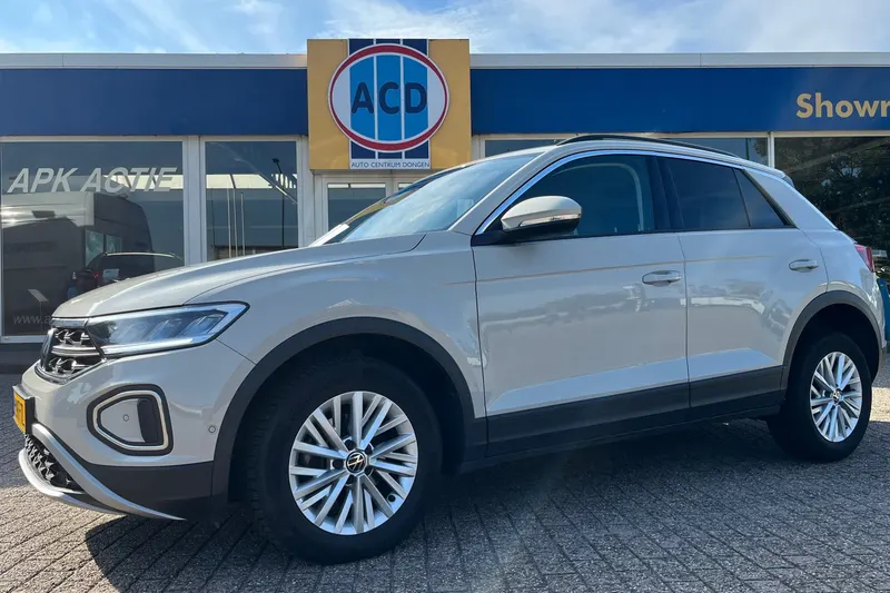 Volkswagen T-Roc (2022)
