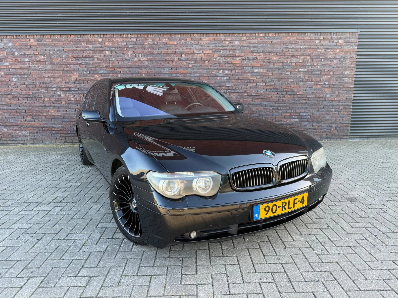 BMW 7-Serie (2003) — foto 1