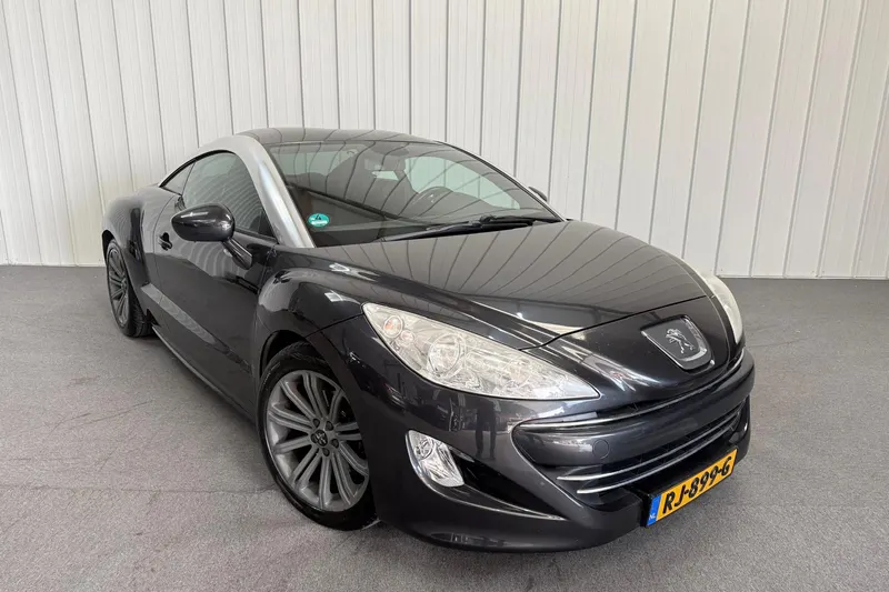 Peugeot RCZ (2010)