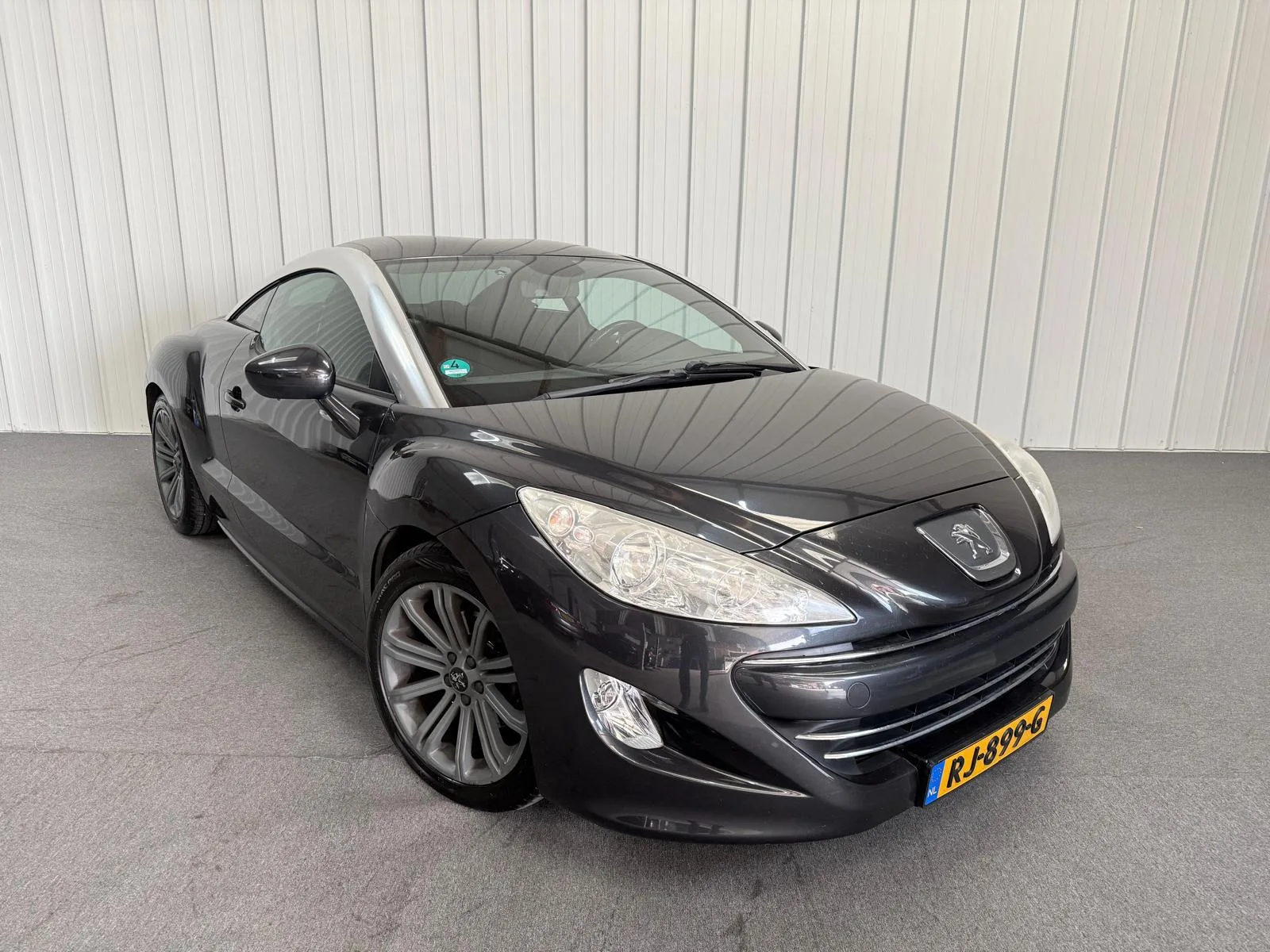 Peugeot RCZ (2010) — foto 1
