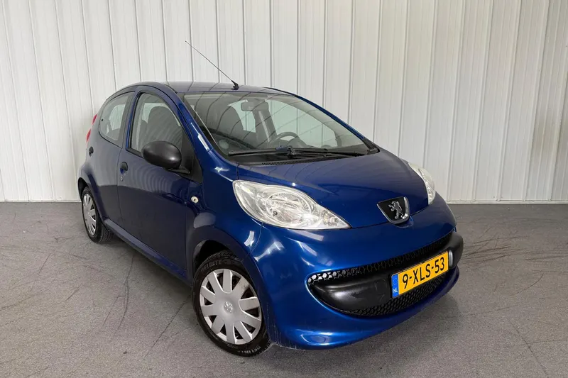 Peugeot 107 (2006)
