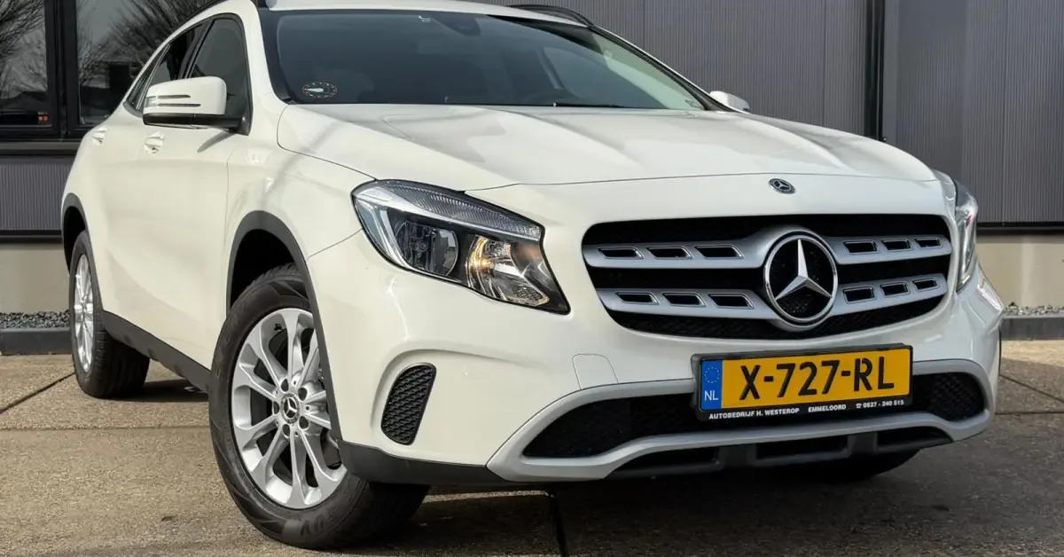 Mercedes-Benz GLA (2017) — foto 1