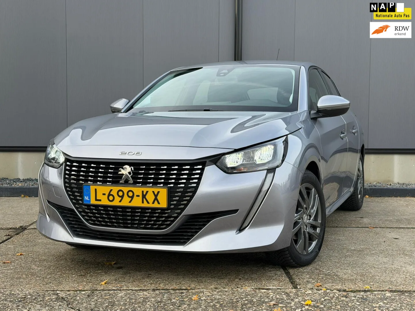 Peugeot 208 (2021) — foto 1