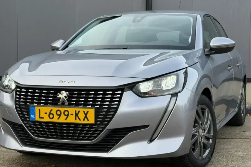 Peugeot 208 (2021)