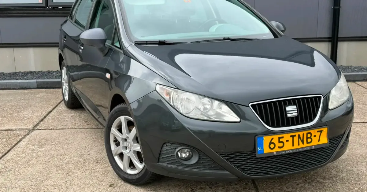 SEAT Ibiza (2011) — foto 1