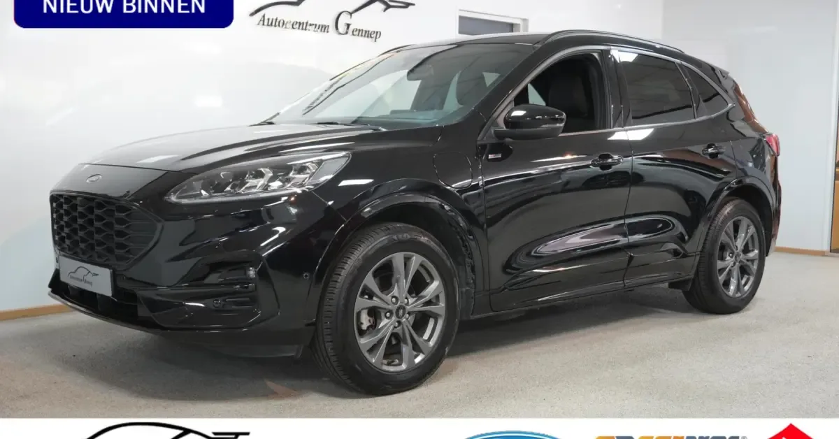 Ford Kuga (2023) — foto 1