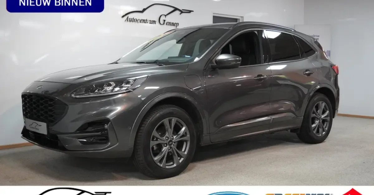 Ford Kuga (2023) — foto 1