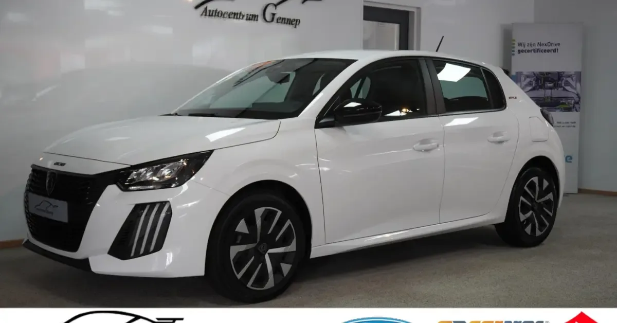Peugeot 208 (2025) — foto 1