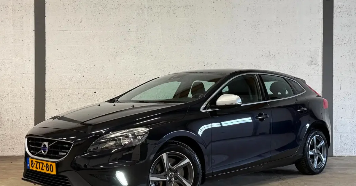 Volvo V40 (2015) — foto 1