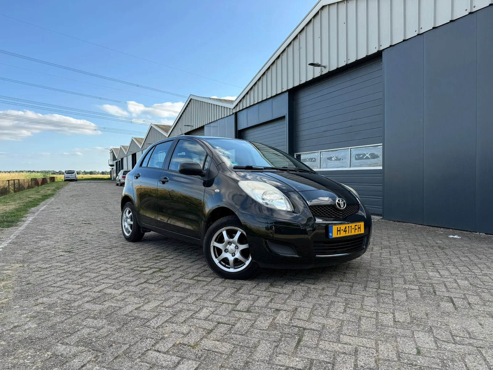 Toyota Yaris (2009) — foto 1