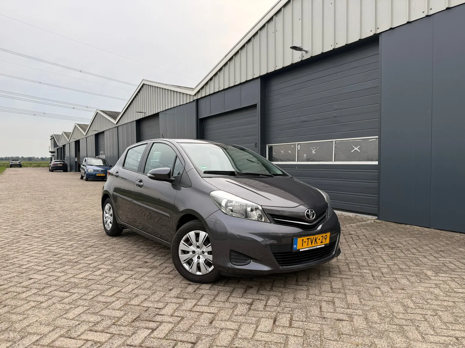 Toyota Yaris (2014) — foto 1