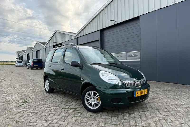 Toyota Yaris (2004)
