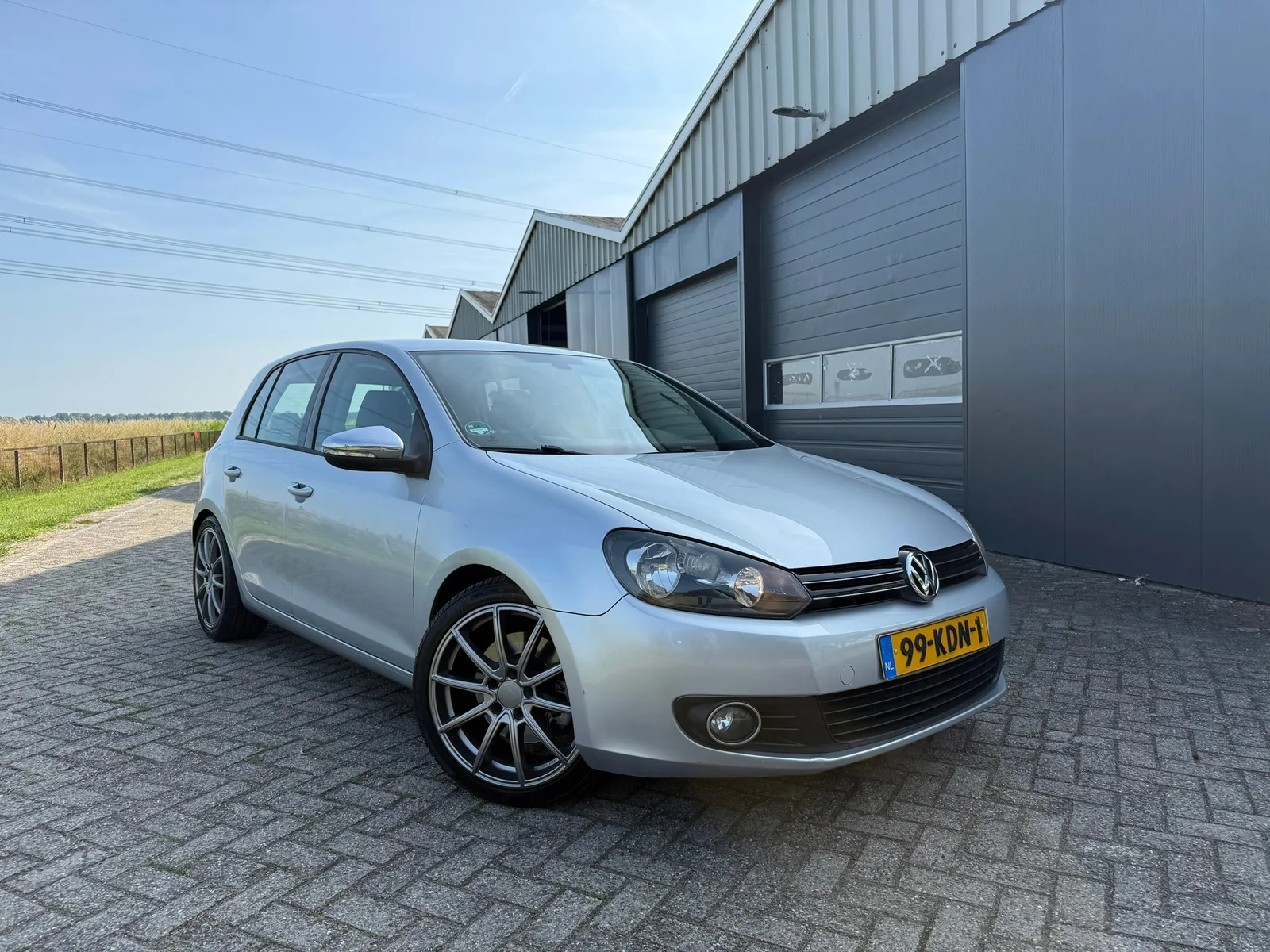 Volkswagen Golf (2009) — foto 1