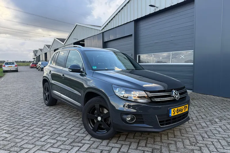 Volkswagen Tiguan (2015)