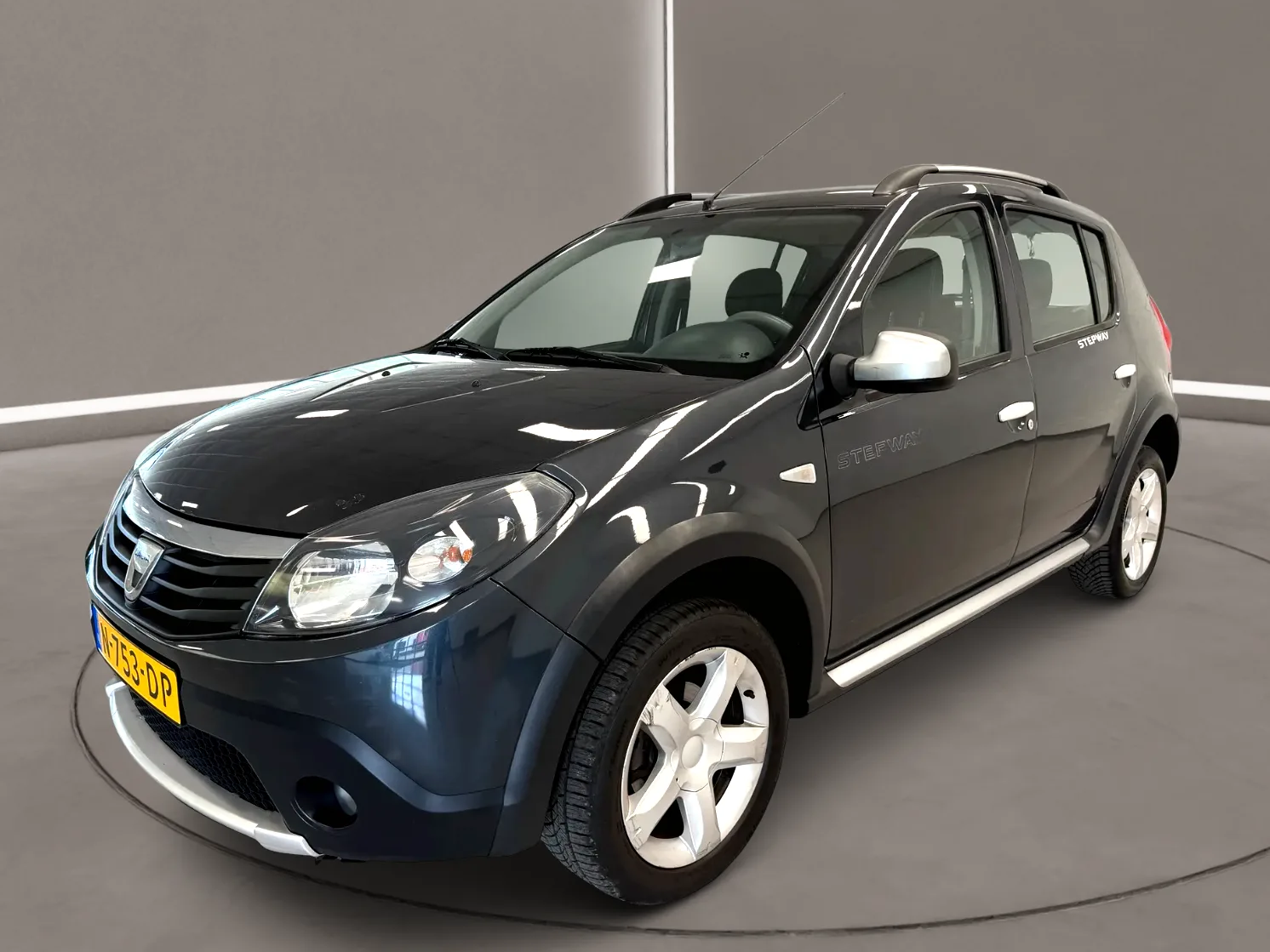 Dacia Sandero (2011) — foto 1