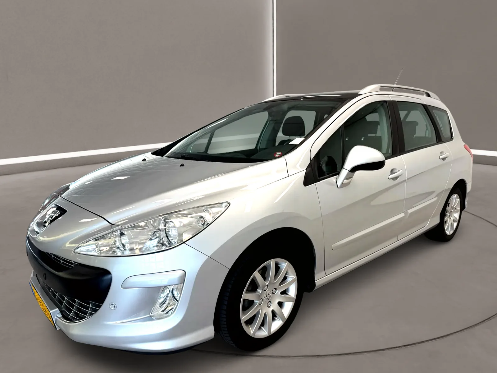 Peugeot 308 (2009) — foto 1