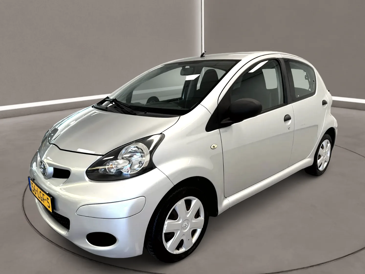Toyota Aygo (2010) — foto 1