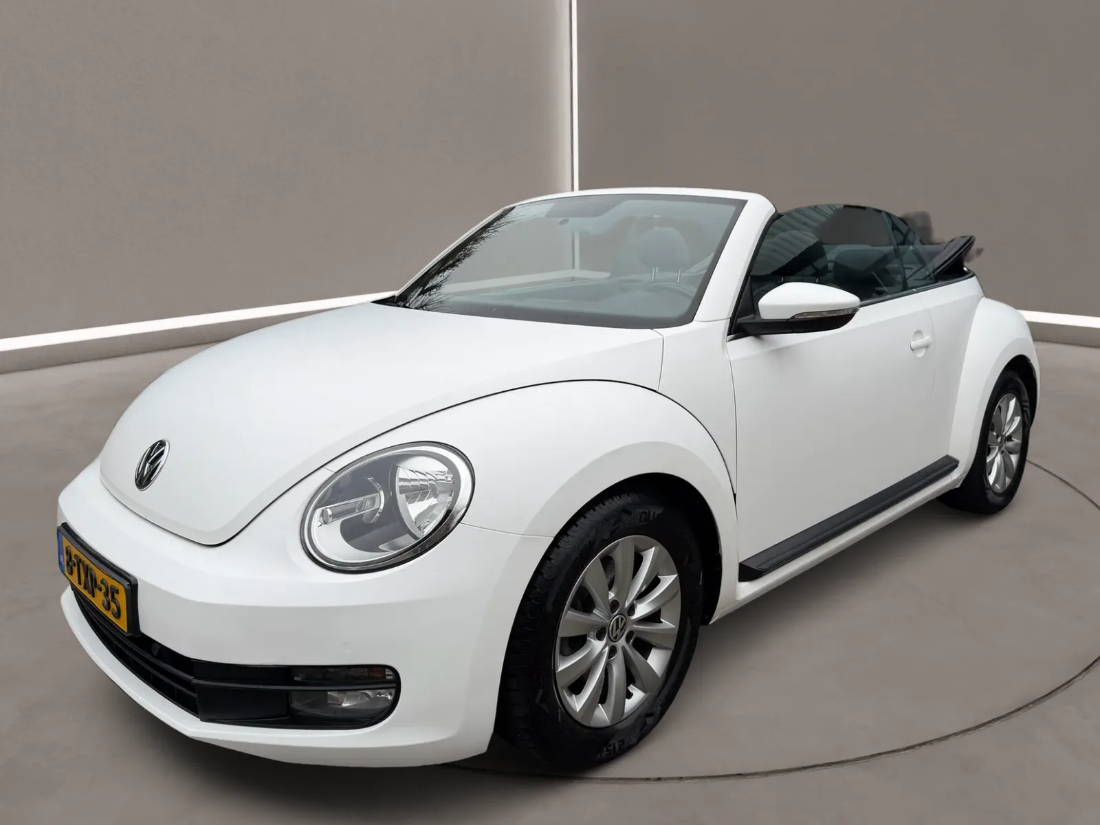 Volkswagen Beetle (2013) — foto 1