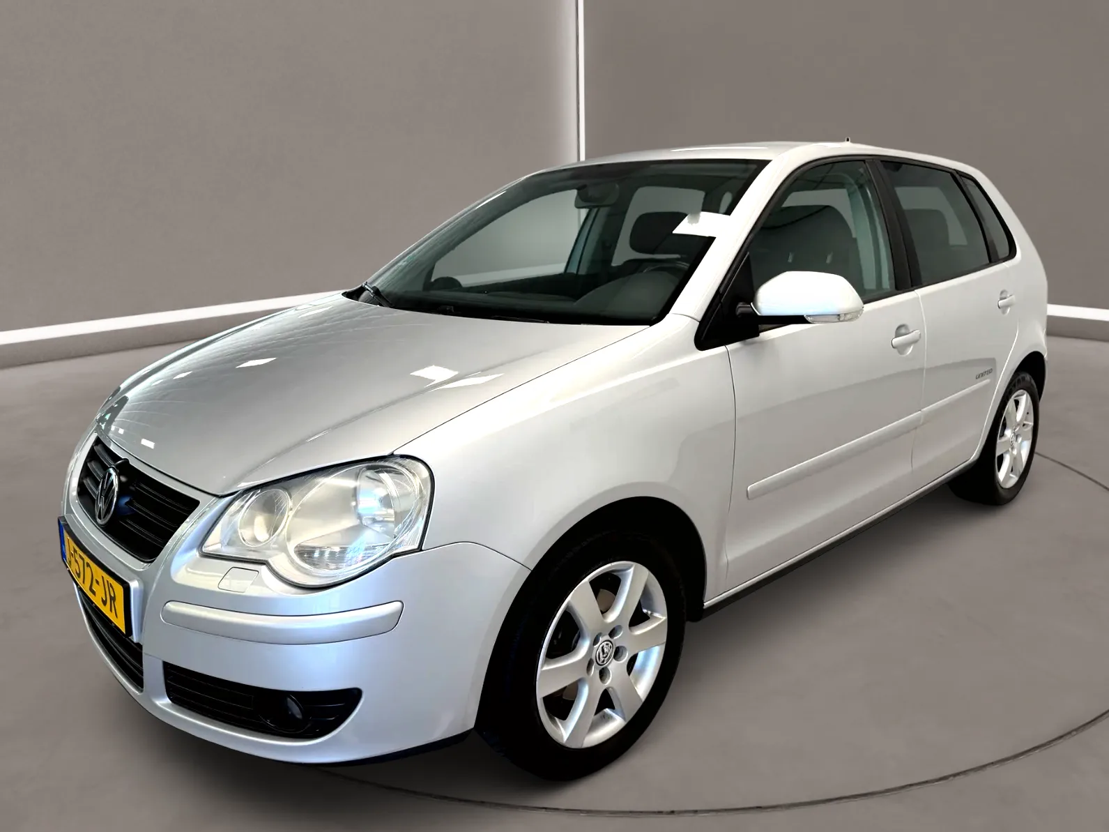 Volkswagen Polo (2008) — foto 1