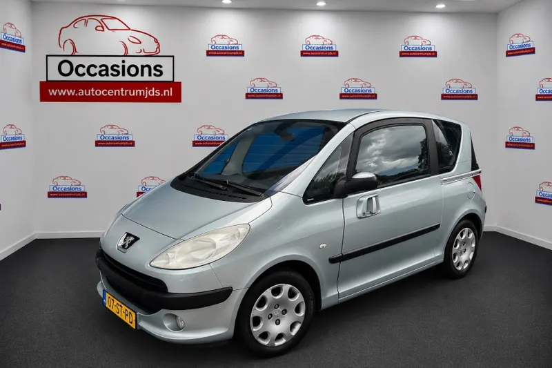 Peugeot 1007 (2006)