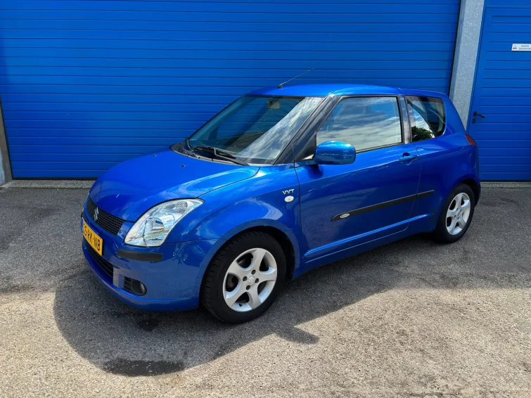 Suzuki Swift (2005) — foto 1