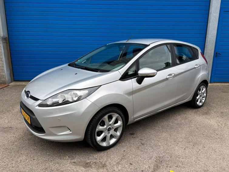 Ford Fiesta (2011) — foto 1