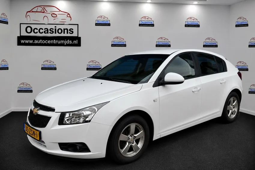 Chevrolet Cruze (2013) — foto 1
