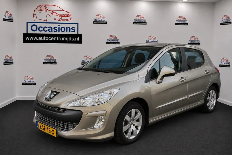 Peugeot 308 (2010)