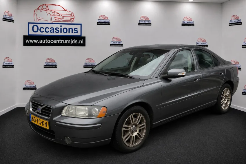 Volvo S60 (2006) — foto 1
