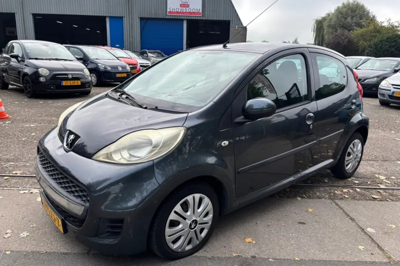 Peugeot 107 (2010)