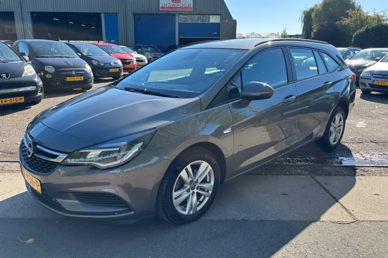 Opel Astra (2017)