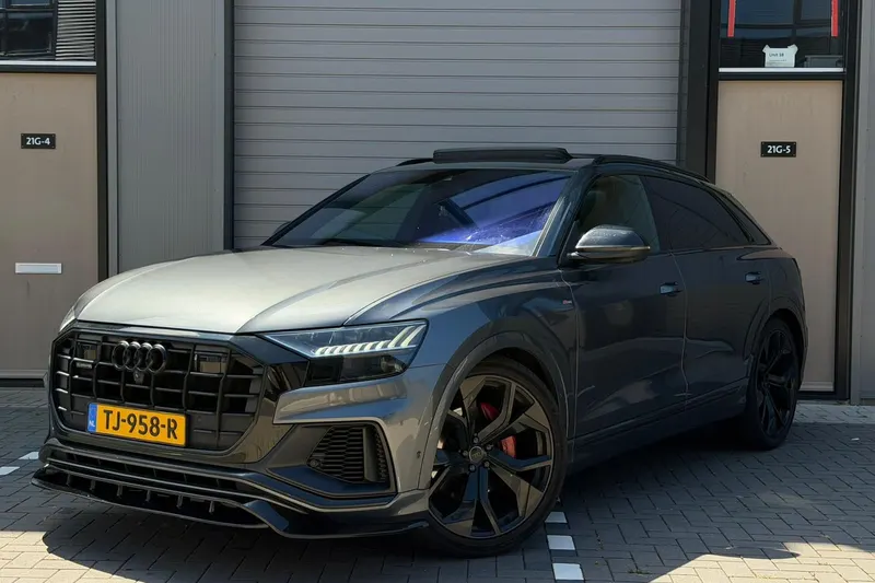 Audi Q8 (2019)