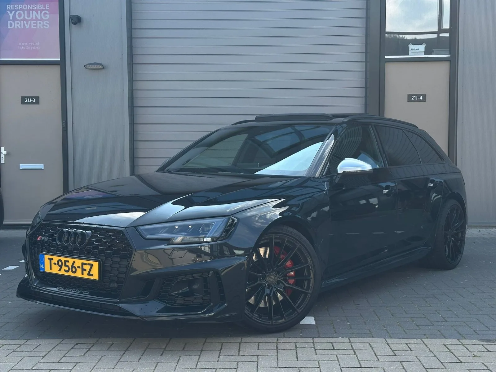 Audi RS 4 (2018) — foto 1
