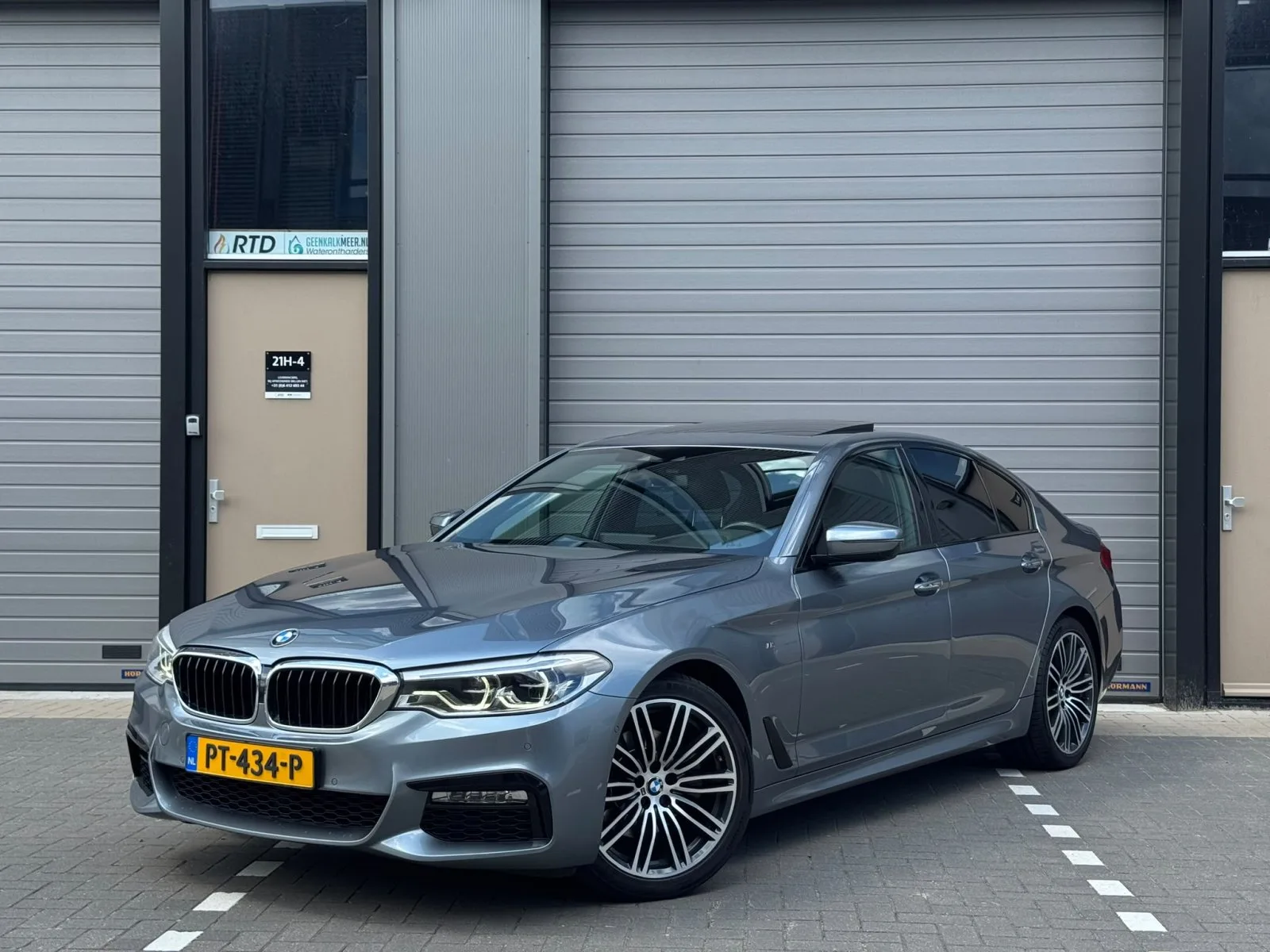 BMW 5-Serie (2017) — foto 1