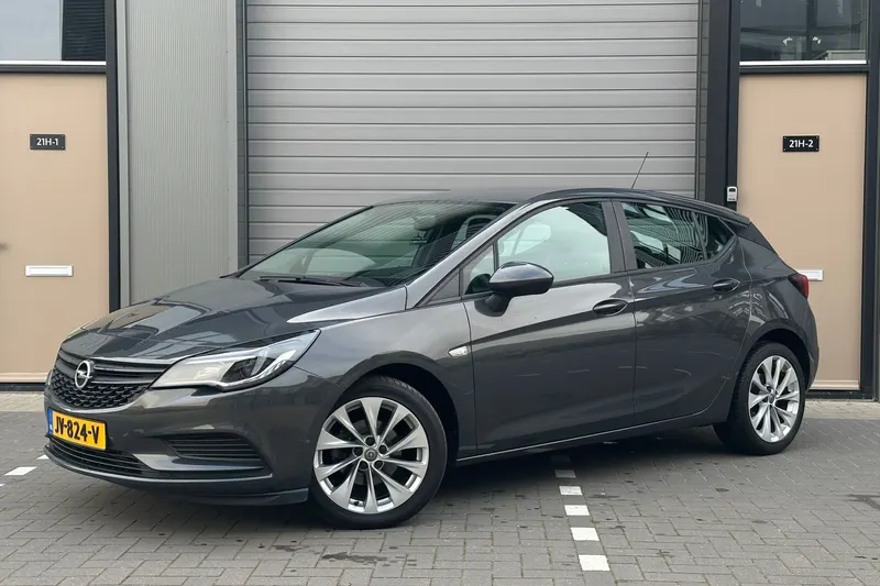 Opel Astra (2017)