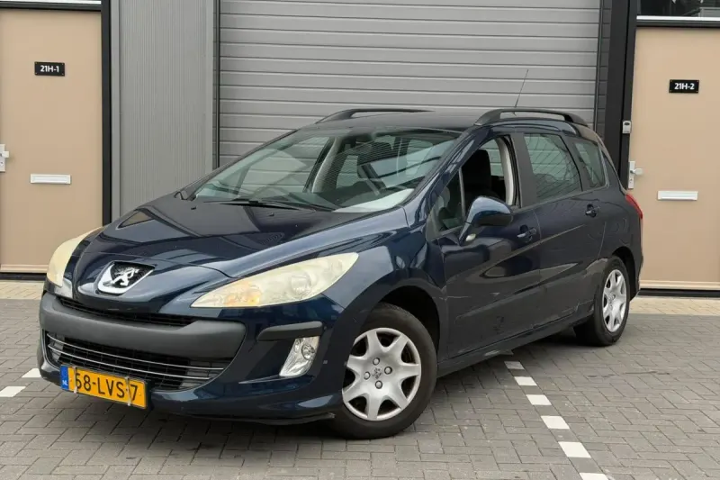 Peugeot 308 (2010)