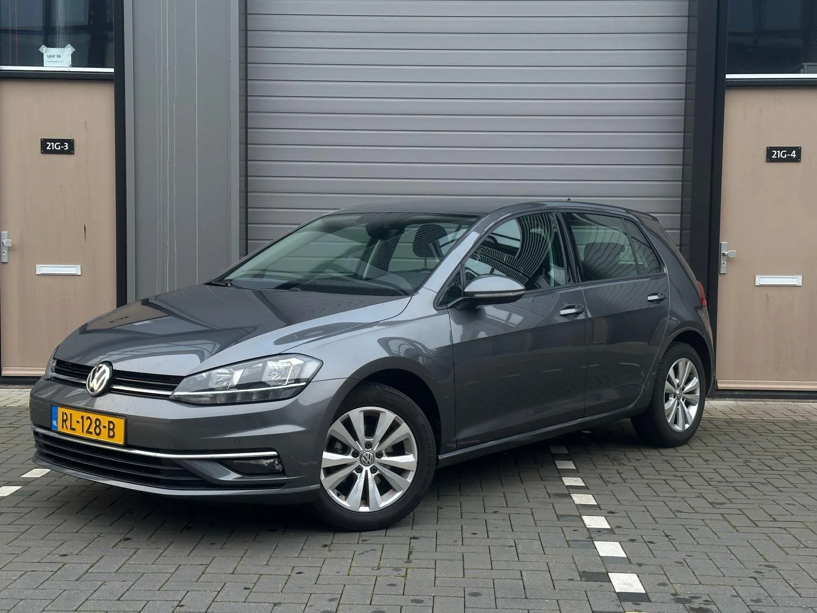 Volkswagen Golf (2018) — foto 1