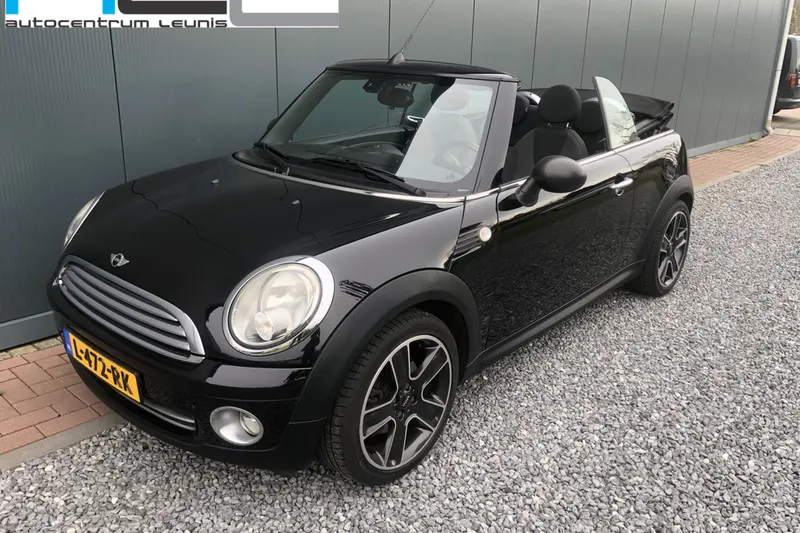 MINI Cabrio (2010)